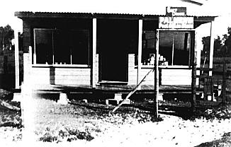 Palmer's store and Post Office, 1919, was set further back on the same block of land as the present Post Office and Village Store. (Photo: Sutherland Library)